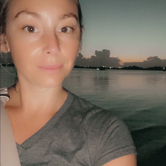 Meet your Posher, Danielle - Picture 4 of 4